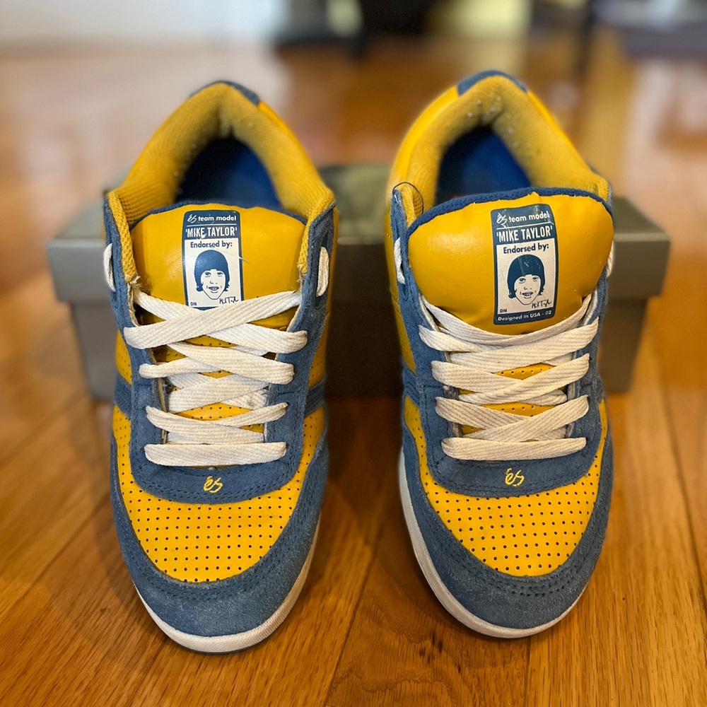 RARE vintage Es Fat Tongue Mikey Taylor blue and yellow skate shoe